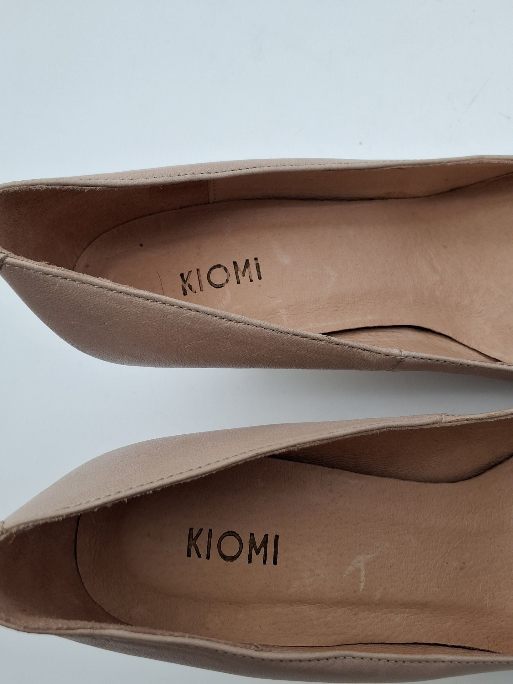 Kiomi Pumps